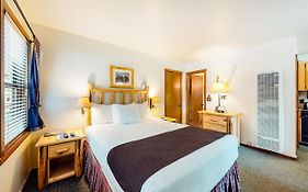 Franciscan Lakeside Lodge Studio